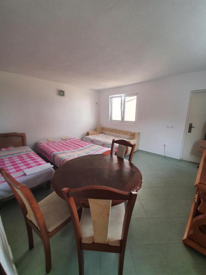 Leni Apartmani Dobre Vode Dobra Voda Exterior photo